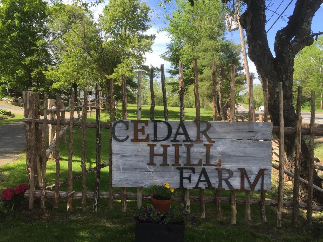 Cedar Hill Farm B & B Essex ภายนอก รูปภาพ